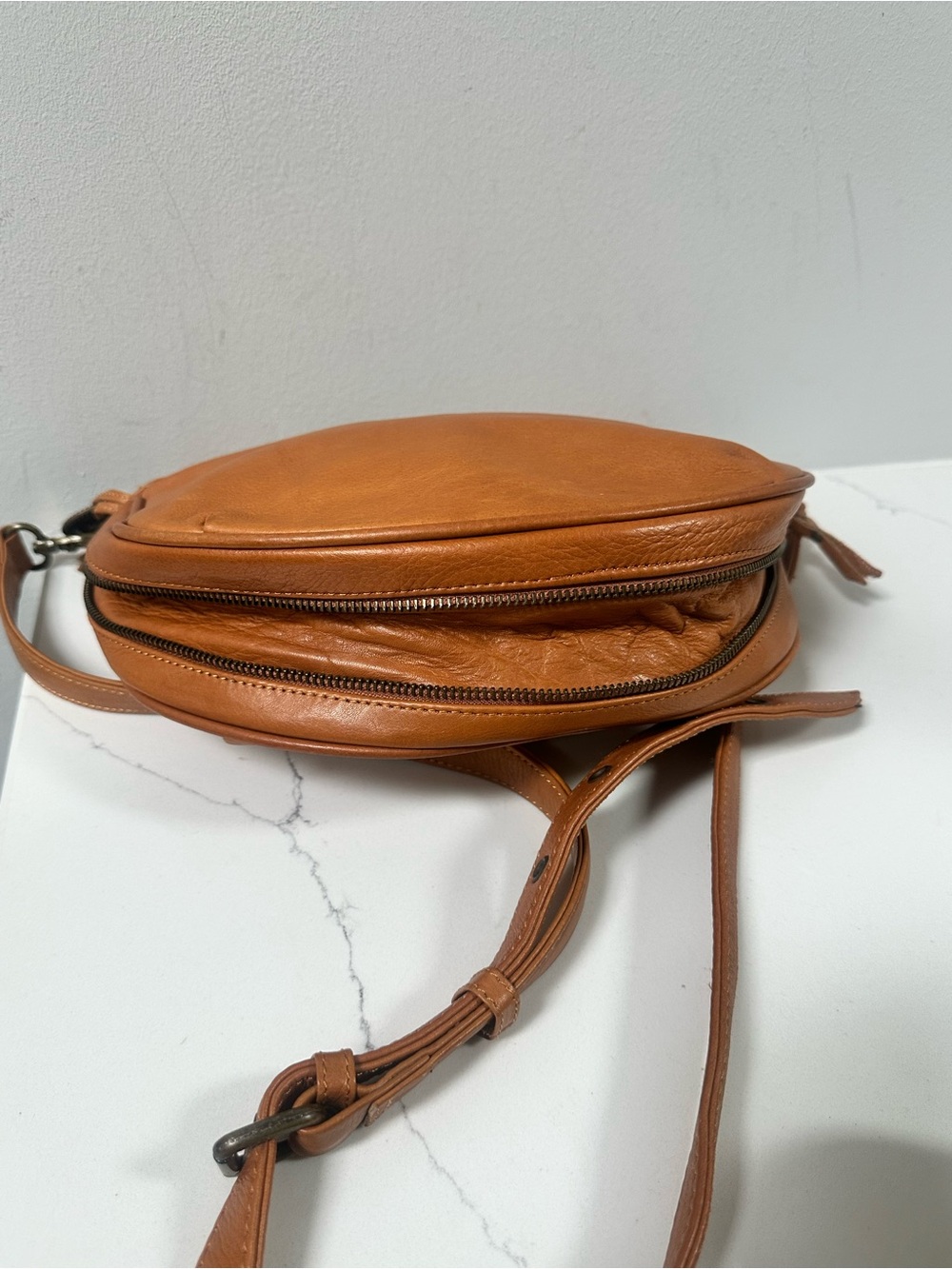 Wander Travel Co Santorini Saddle Crossbody Bag in Tan - soft cowhide leather - Picture 5 of 10